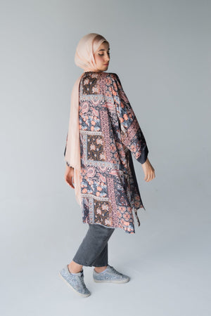 A02 - Lillyscarfofficial