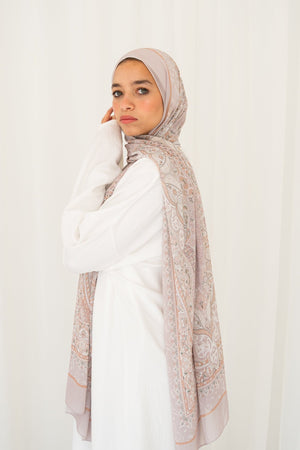 Jayla - Lillyscarfofficial