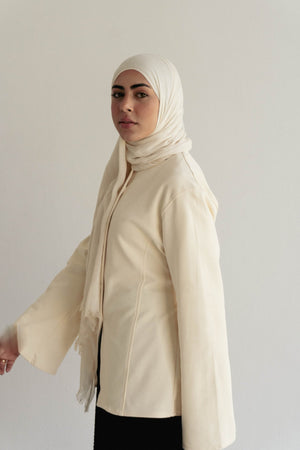 Mira Buttoned Top in crème - Lillyscarfofficial