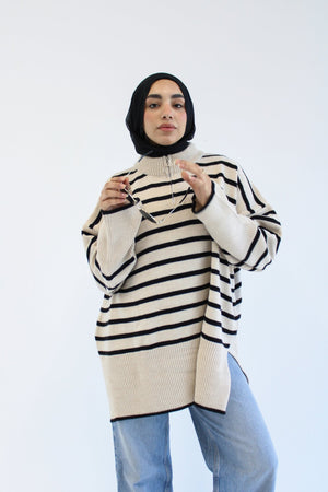 Soft Striped Pullover in black - Lillyscarfofficial