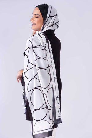 Essential Black - Lillyscarfofficial