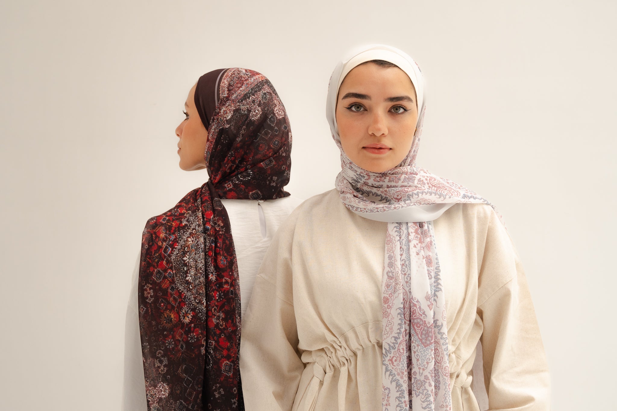 Where modesty meets style. - Lillyscarfofficial