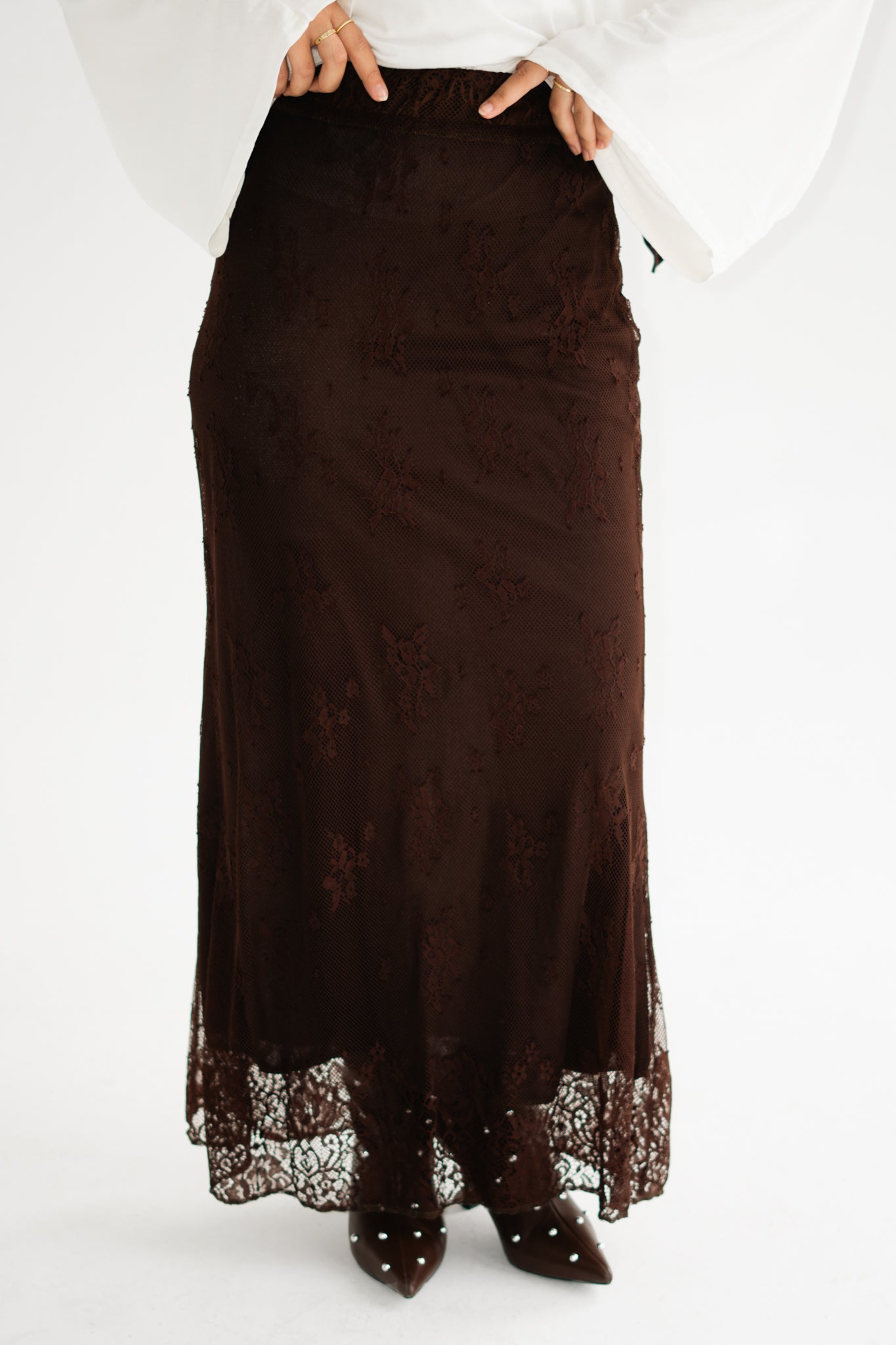 LONG LACE SKIRT