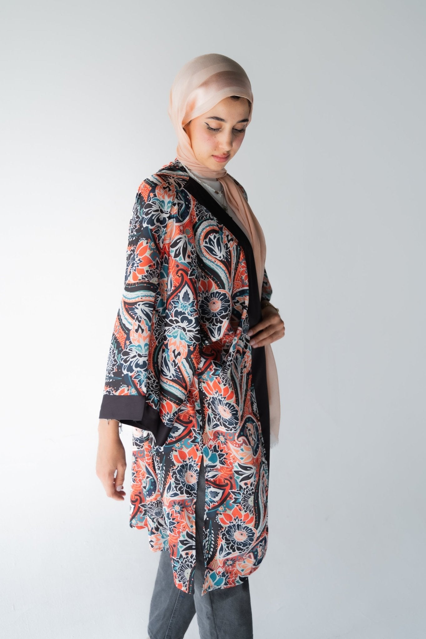 A01 - Lillyscarfofficial