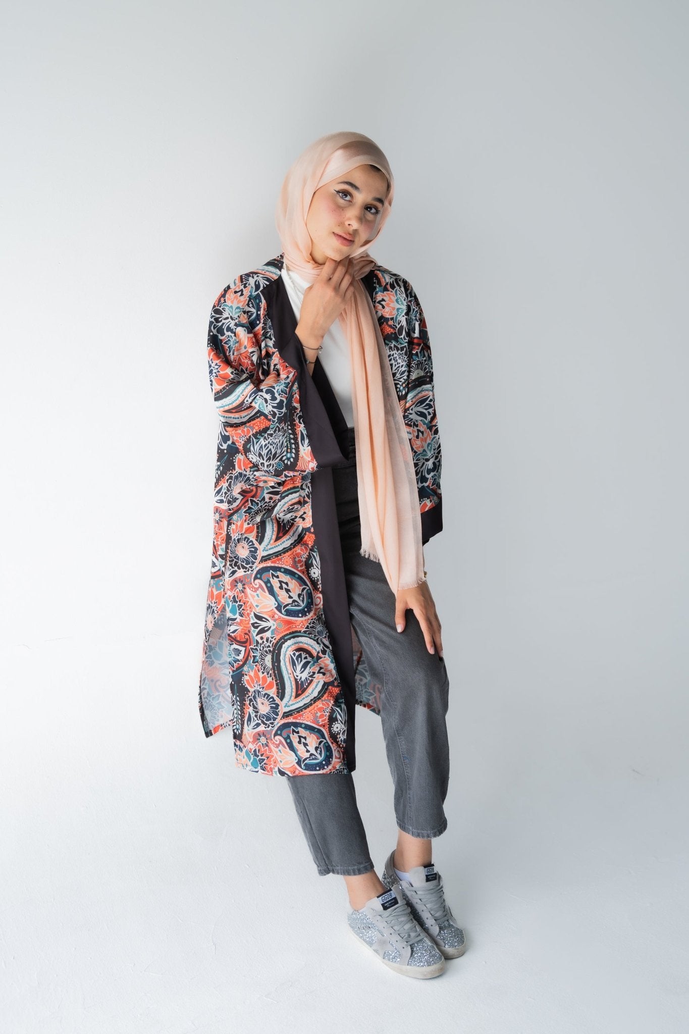 A01 - Lillyscarfofficial