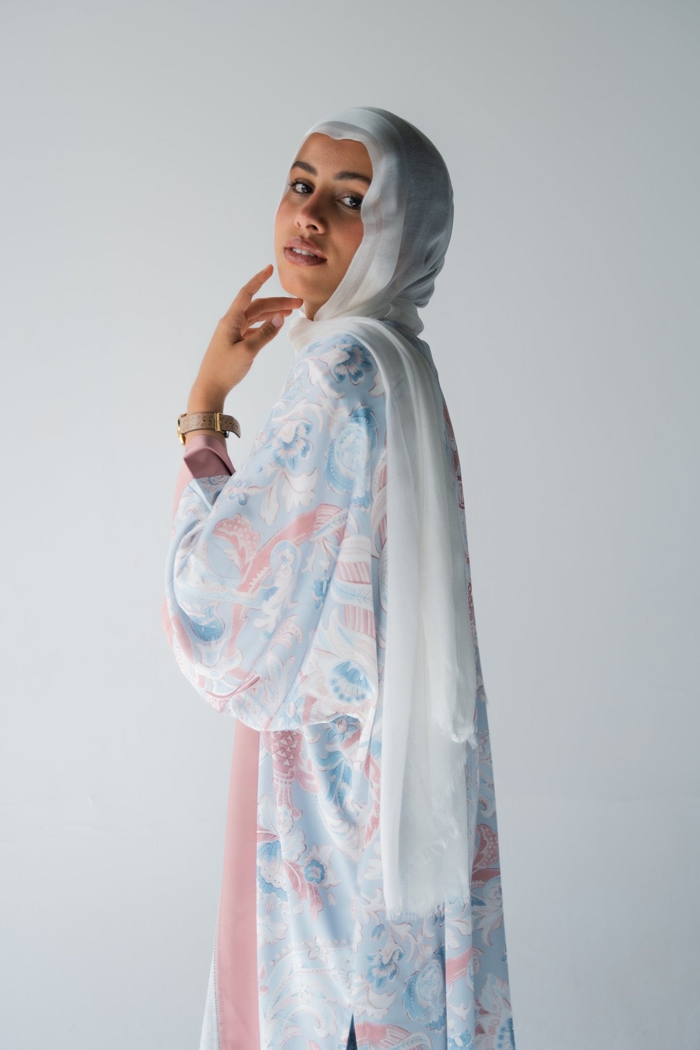 A03 - Lillyscarfofficial