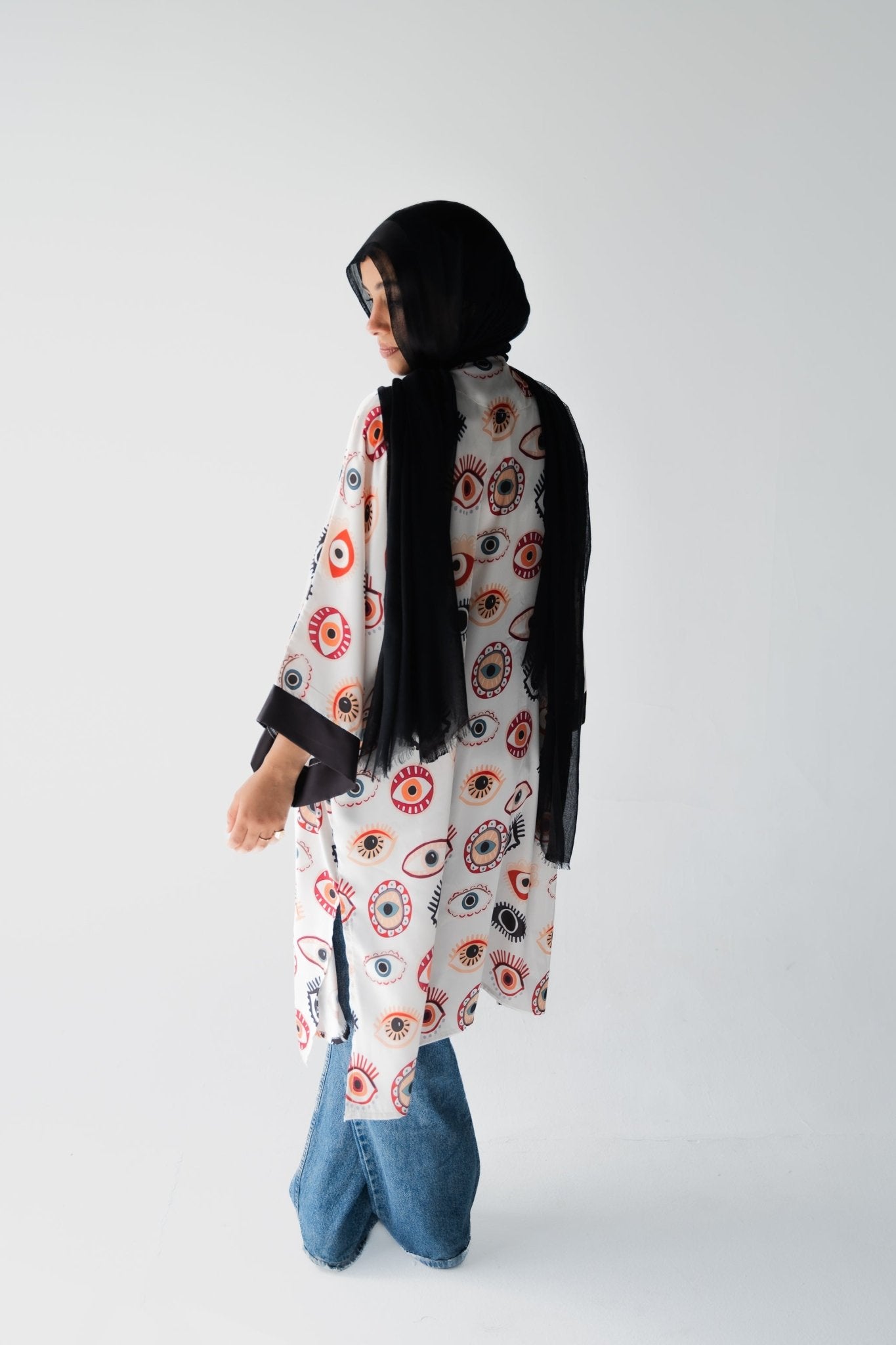 A05 - Lillyscarfofficial