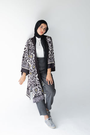 A06 - Lillyscarfofficial