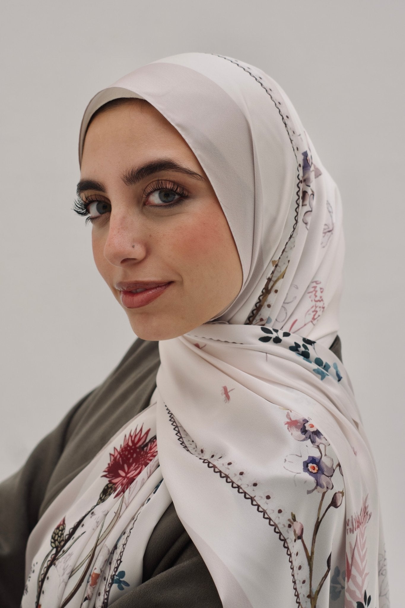 Aisha satin - Lillyscarfofficial