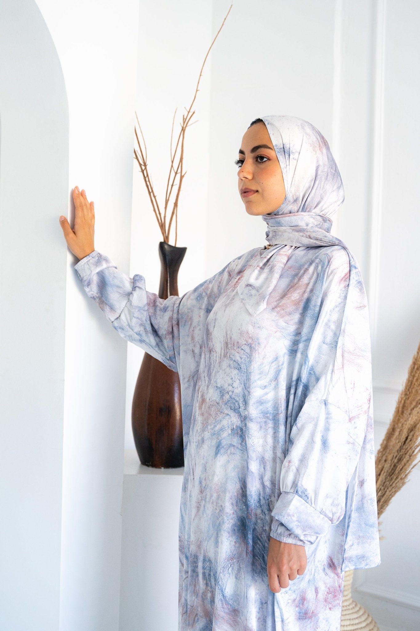 Alora isdal - Lillyscarfofficial