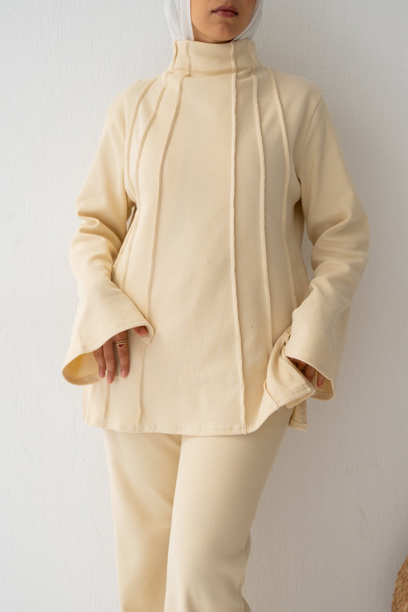 Amelia Set in beige - Lillyscarfofficial