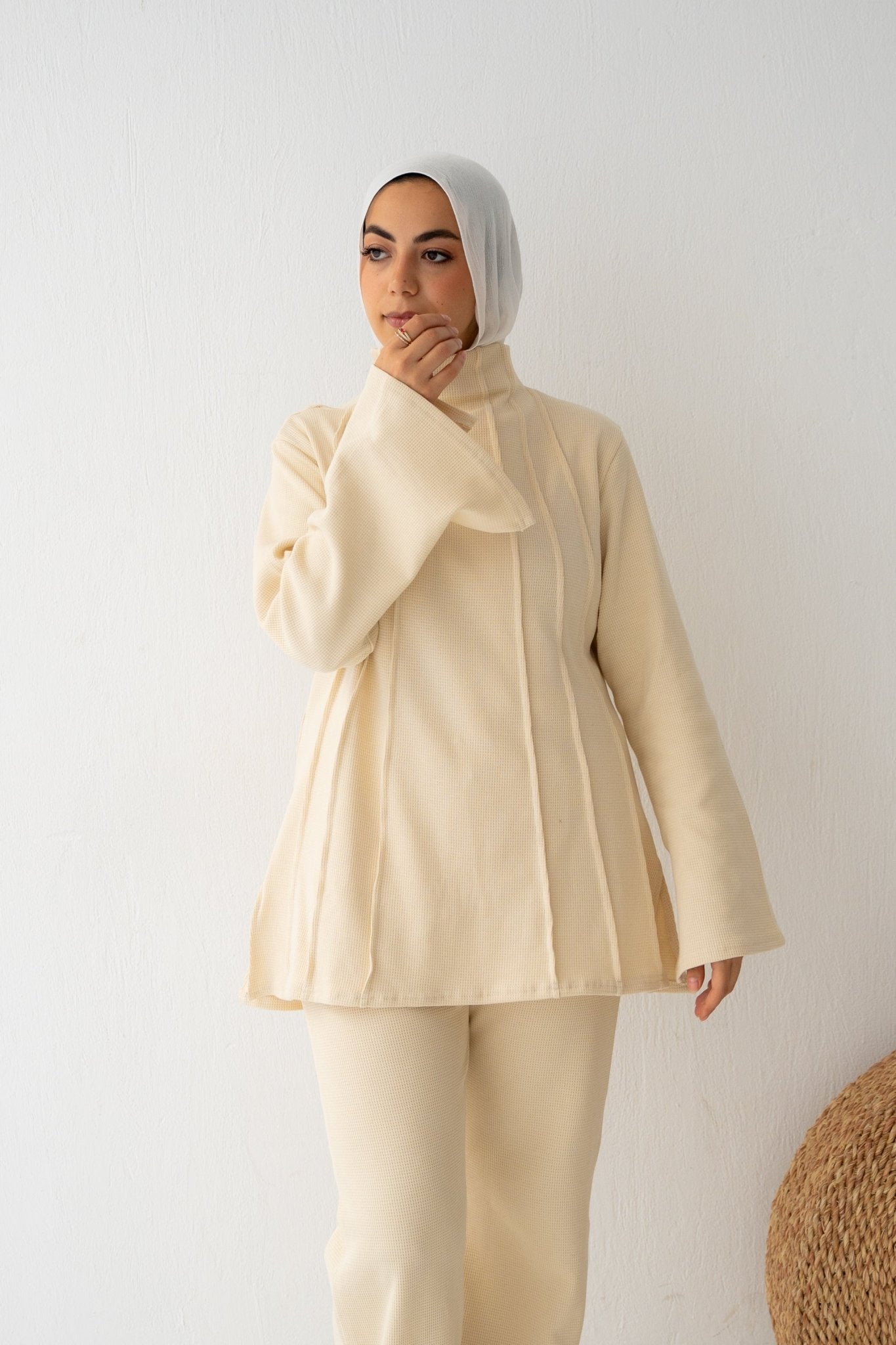 Amelia Set in beige - Lillyscarfofficial