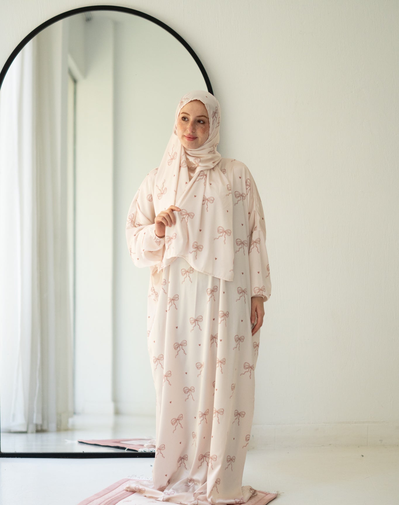 Beige Bows Isdal - Lillyscarfofficial