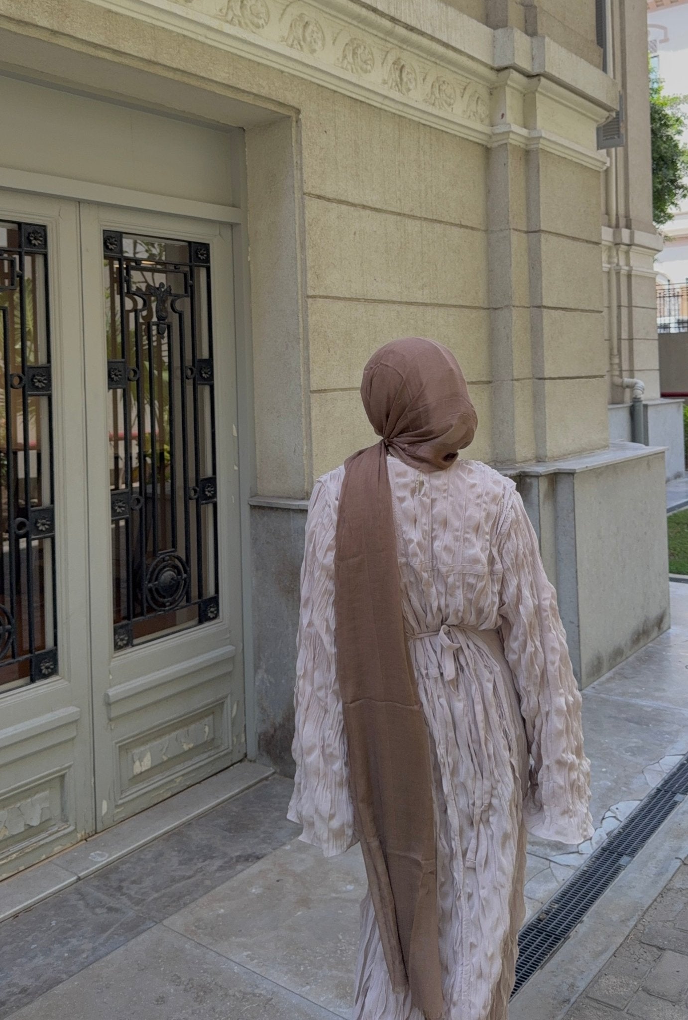 BEIGE CRINKLED DRESS - Lillyscarfofficial