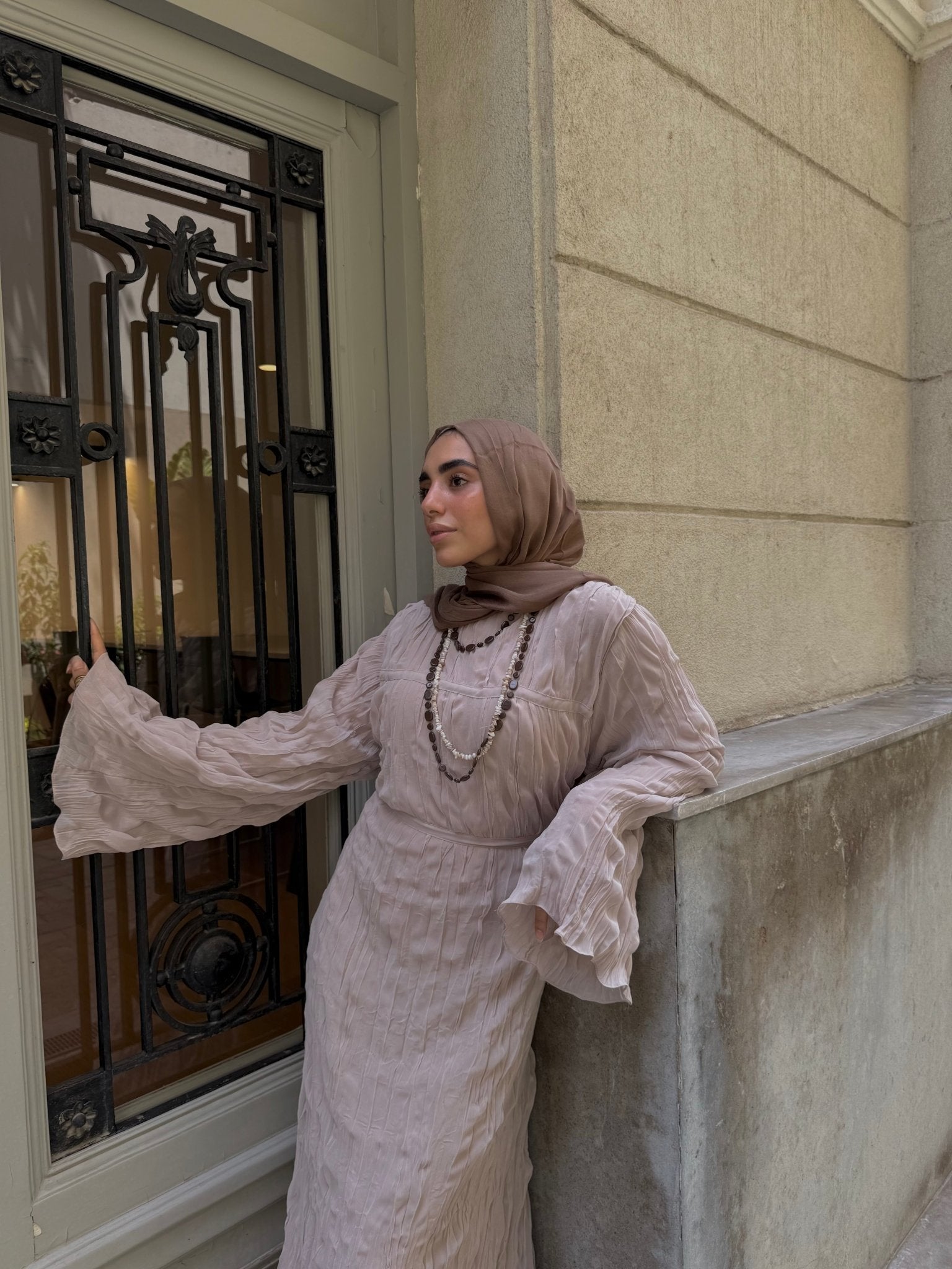 BEIGE CRINKLED DRESS - Lillyscarfofficial