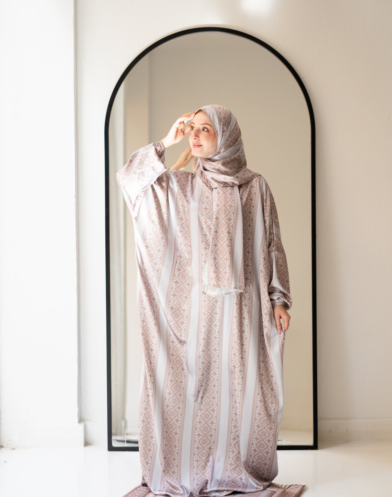 Beige Makramya isdal - Lillyscarfofficial