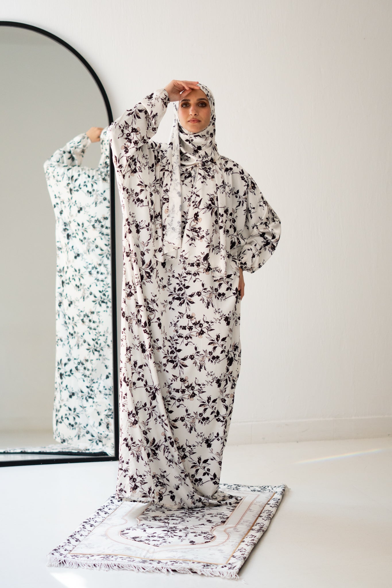 Black & Beige isdal - Lillyscarfofficial