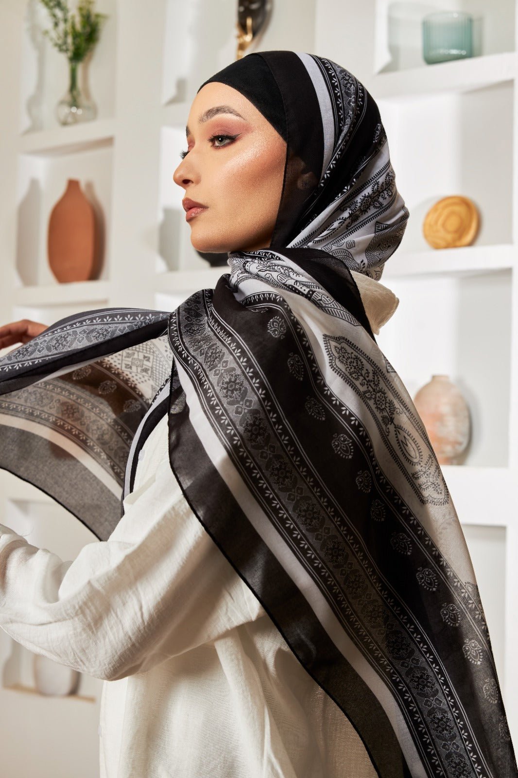 Black Blush - Lillyscarfofficial