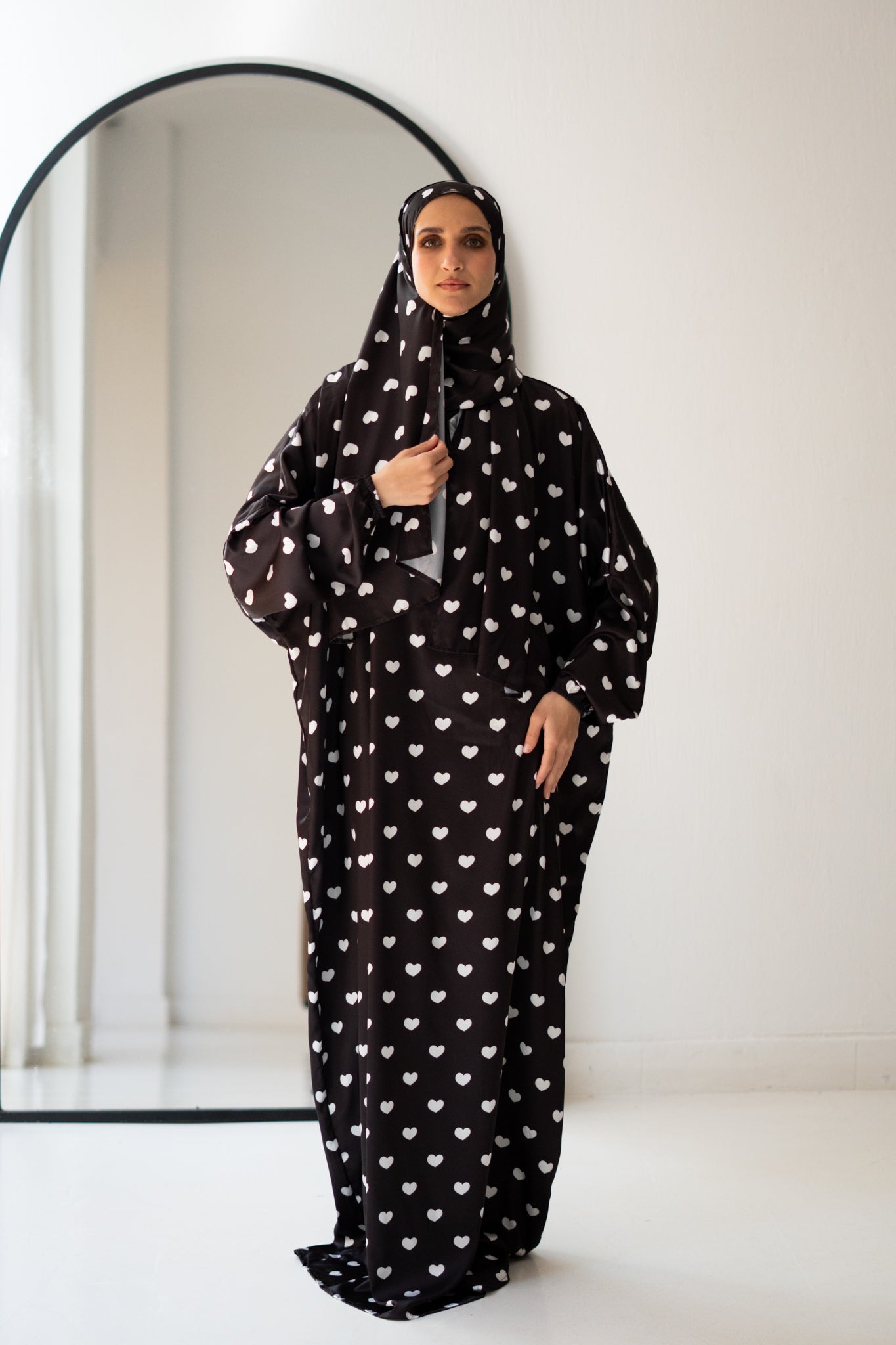 Black Hearts Isdal - Lillyscarfofficial