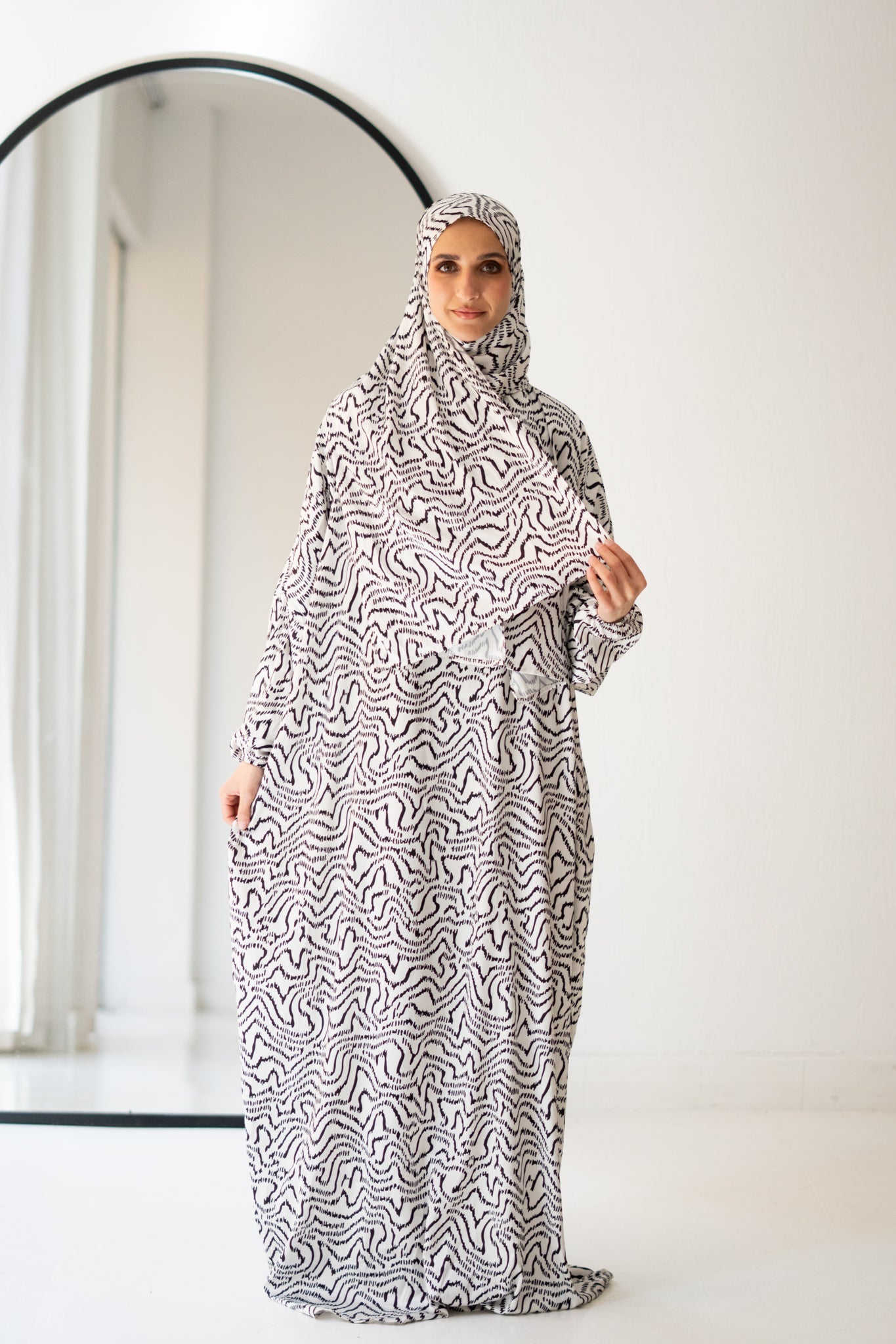 Black & white isdal - Lillyscarfofficial