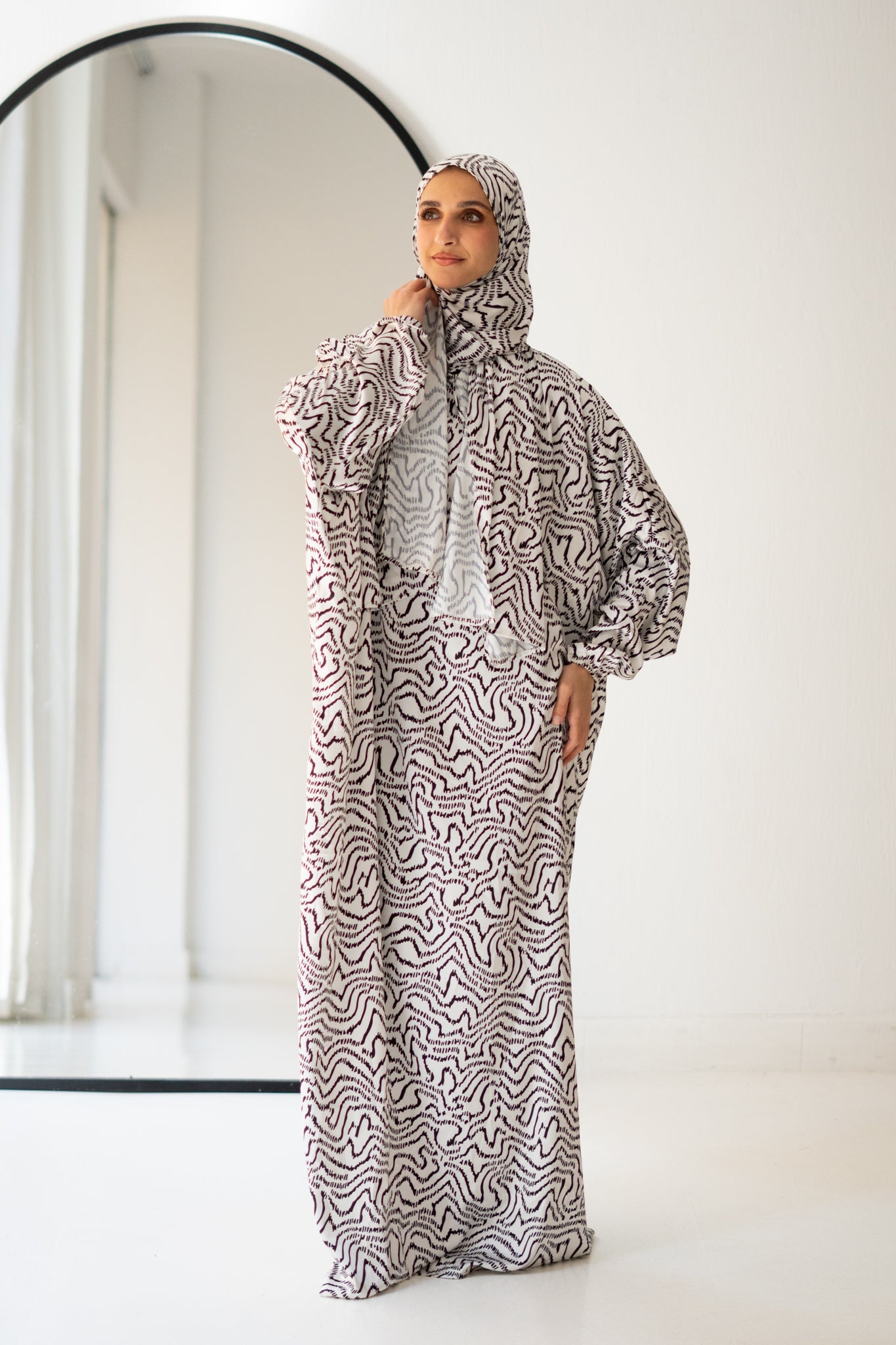 Black & white isdal - Lillyscarfofficial