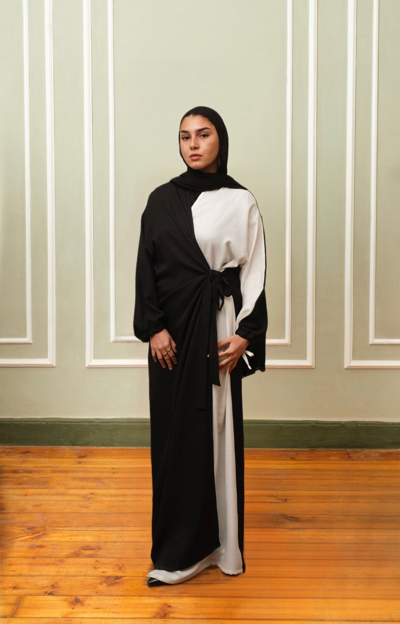 Black X white in linen - Lillyscarfofficial