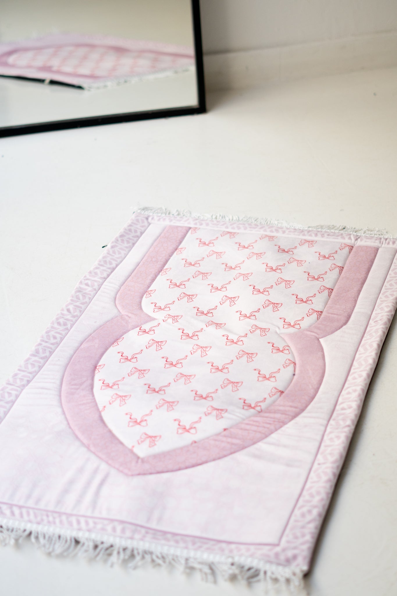 Blush Bow Rug - Lillyscarfofficial