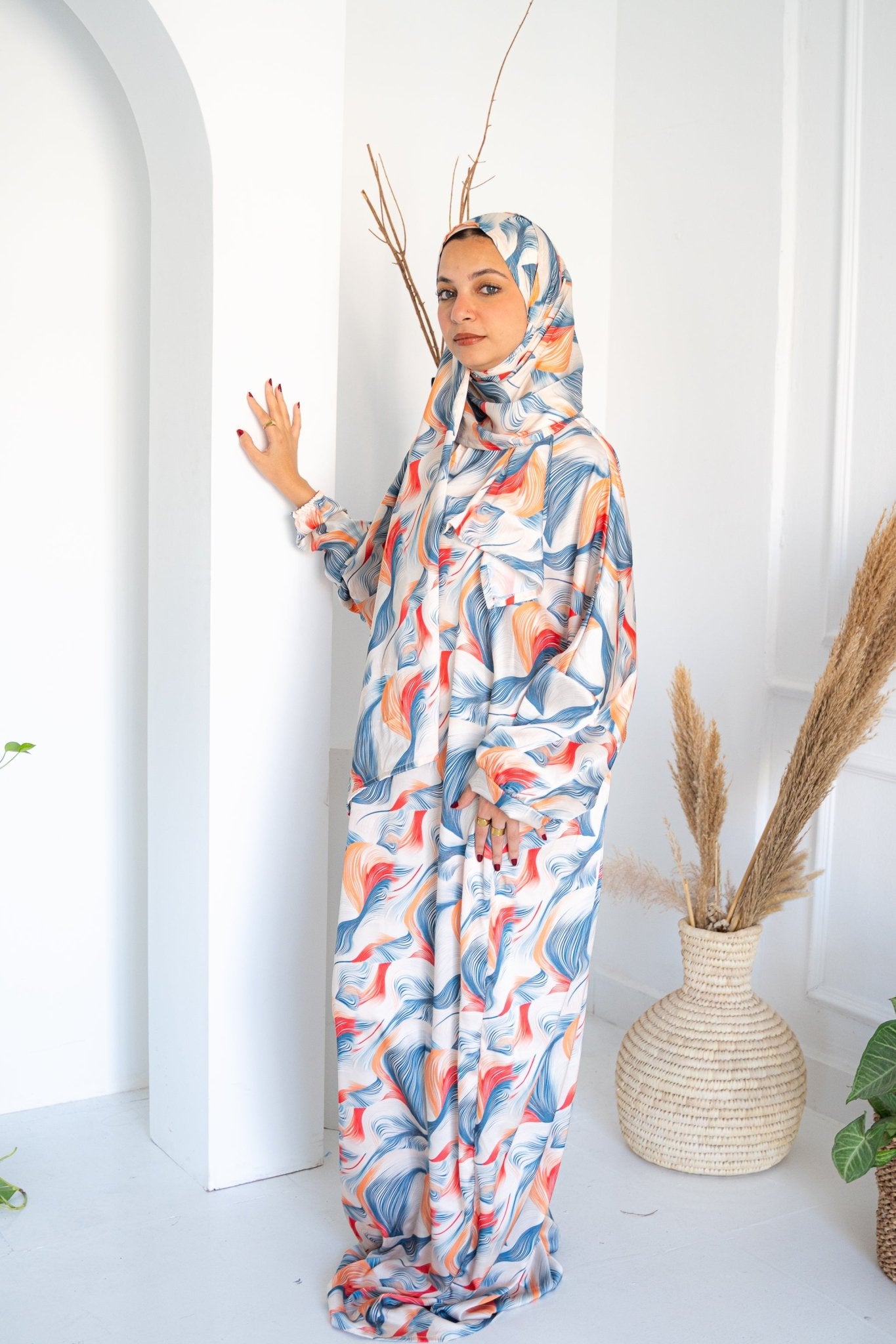 Elora isdal - Lillyscarfofficial