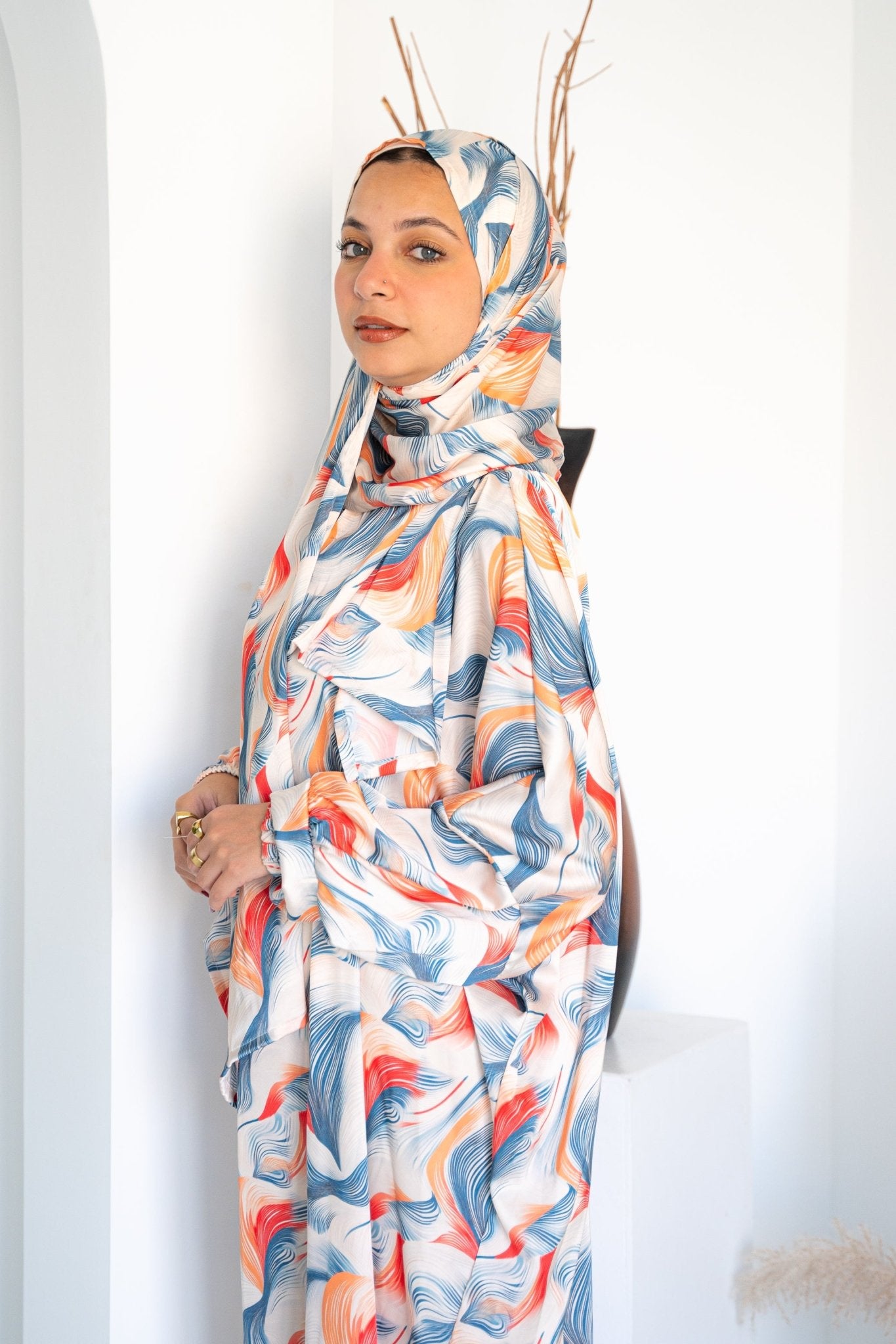 Elora isdal - Lillyscarfofficial