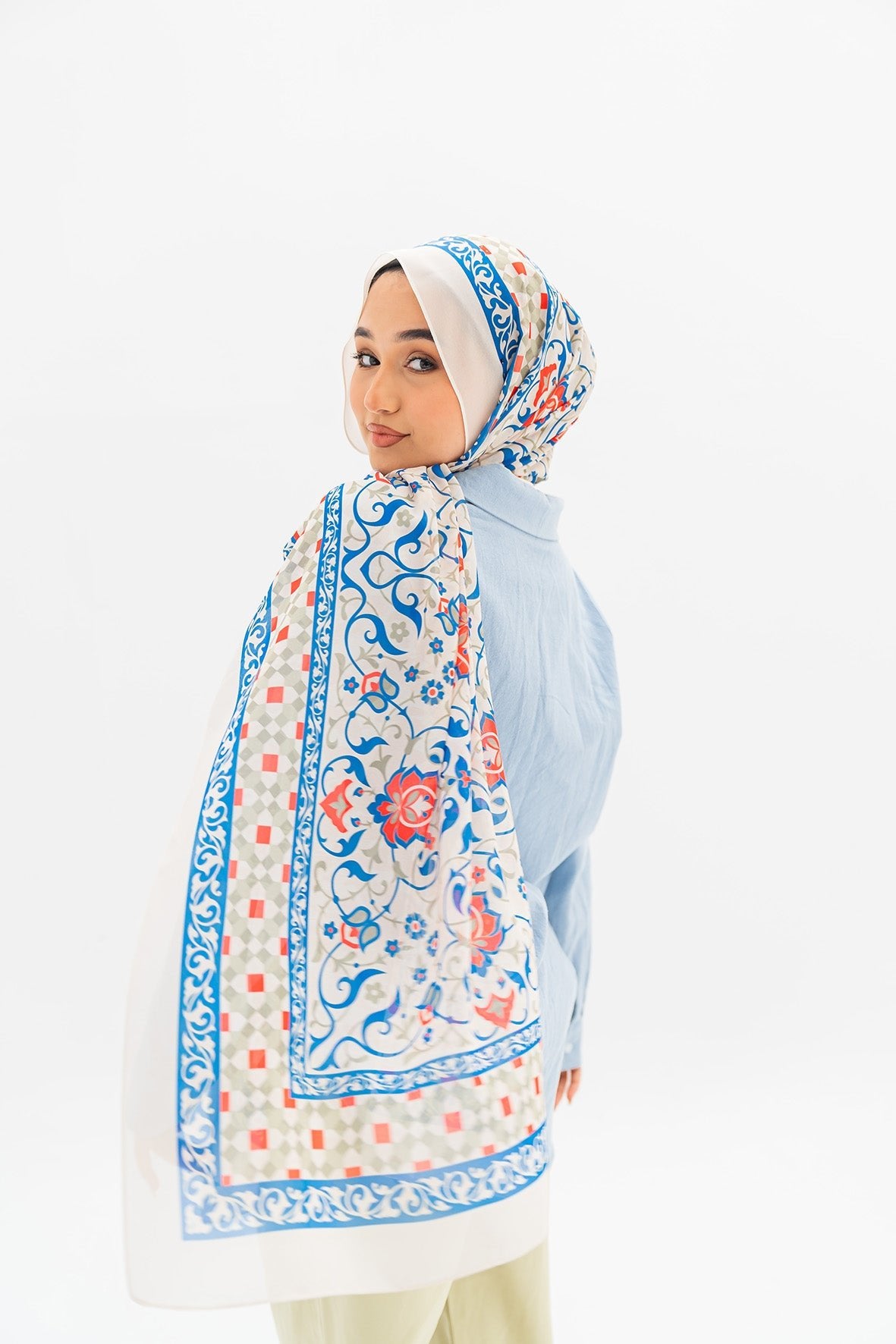 Elvira Blue - Lillyscarfofficial