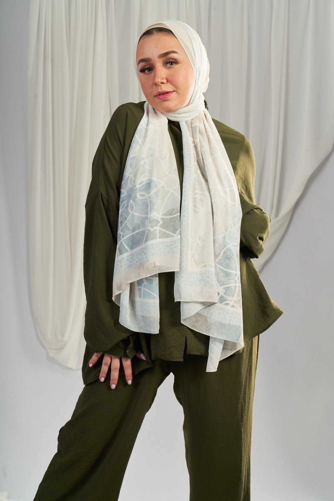 Evie - Lillyscarfofficial