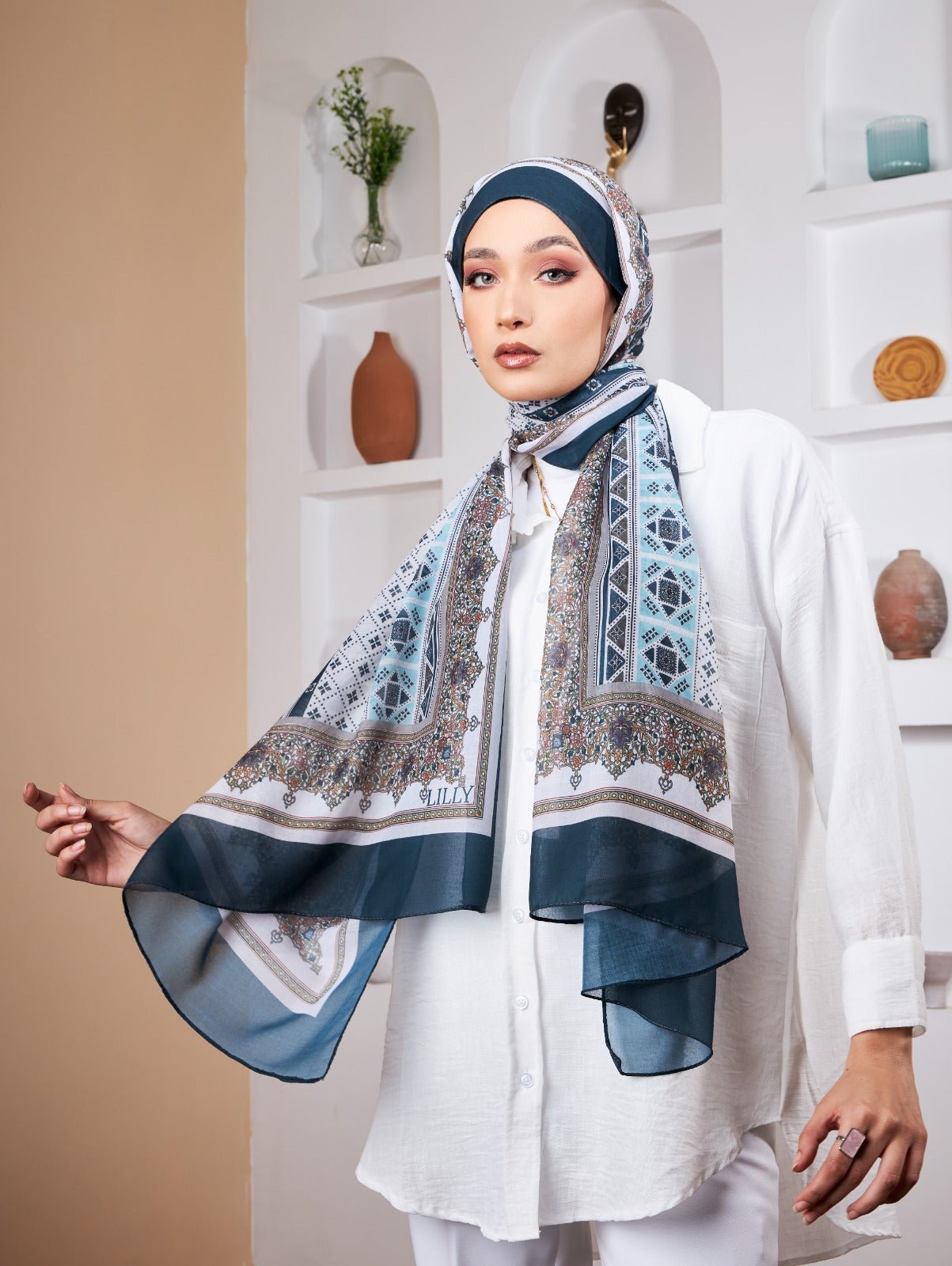 Farha - Lillyscarfofficial