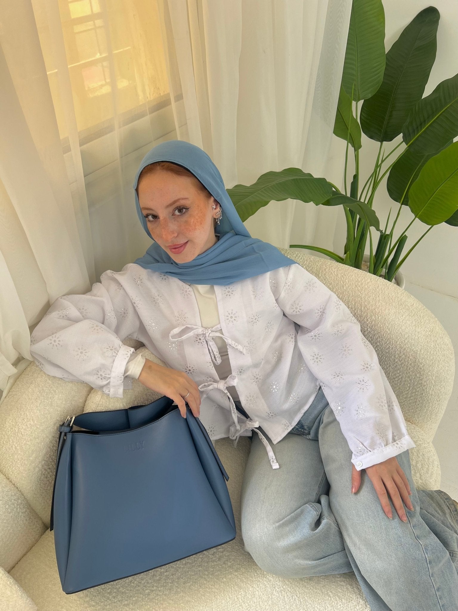 Fay blouse in white - Lillyscarfofficial