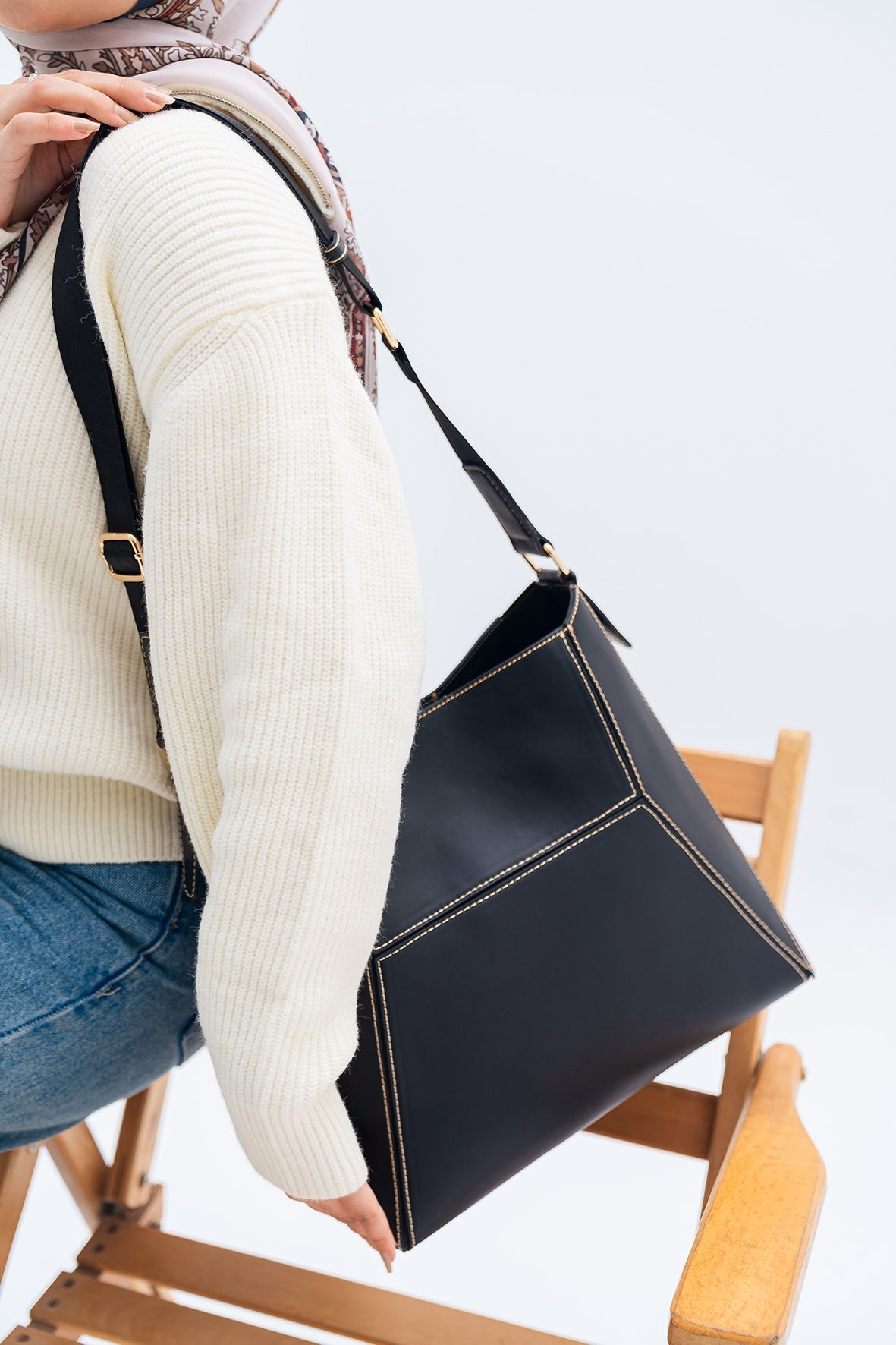 Gala - Lillyscarfofficial