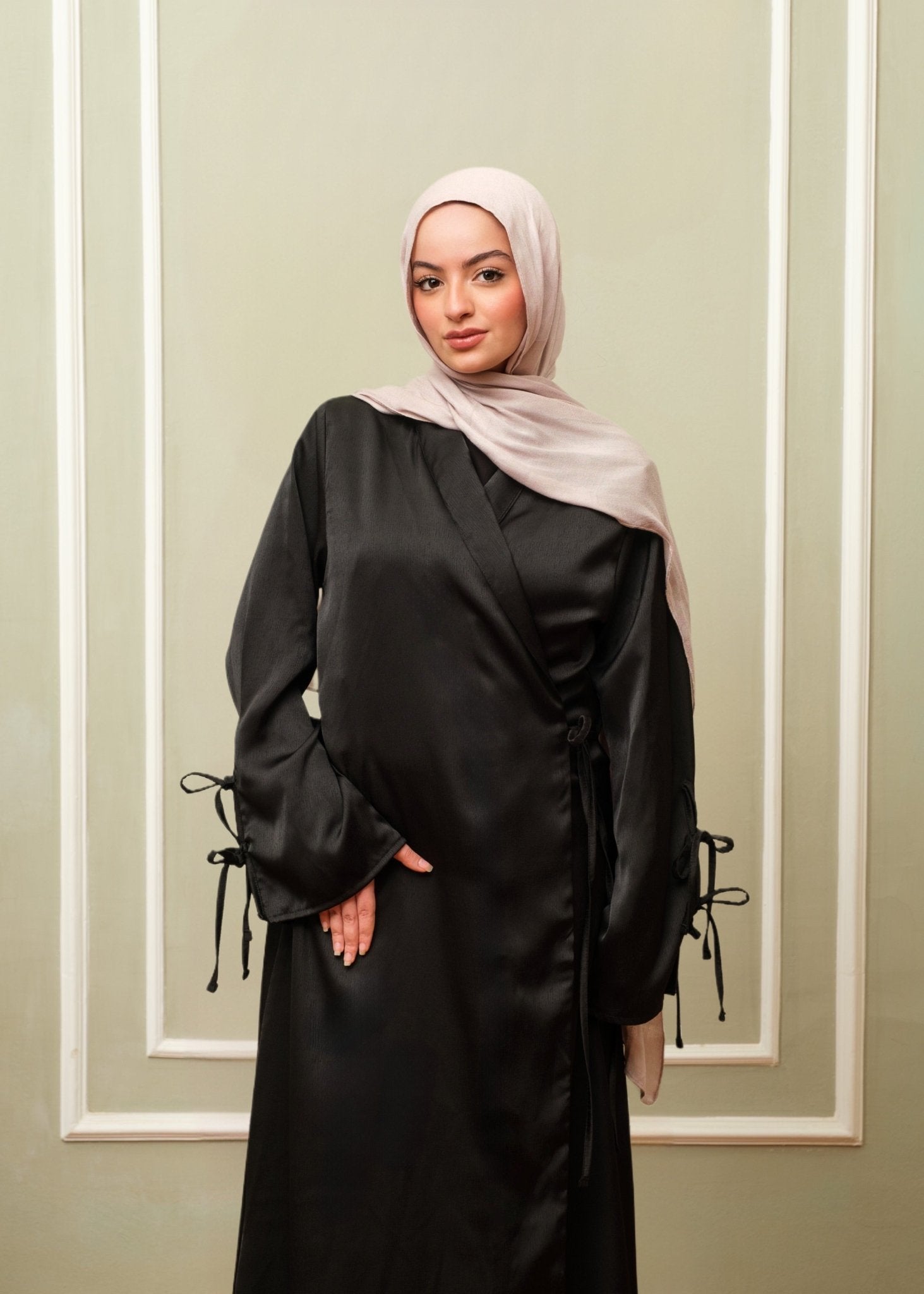 Hameeda abaya - Lillyscarfofficial