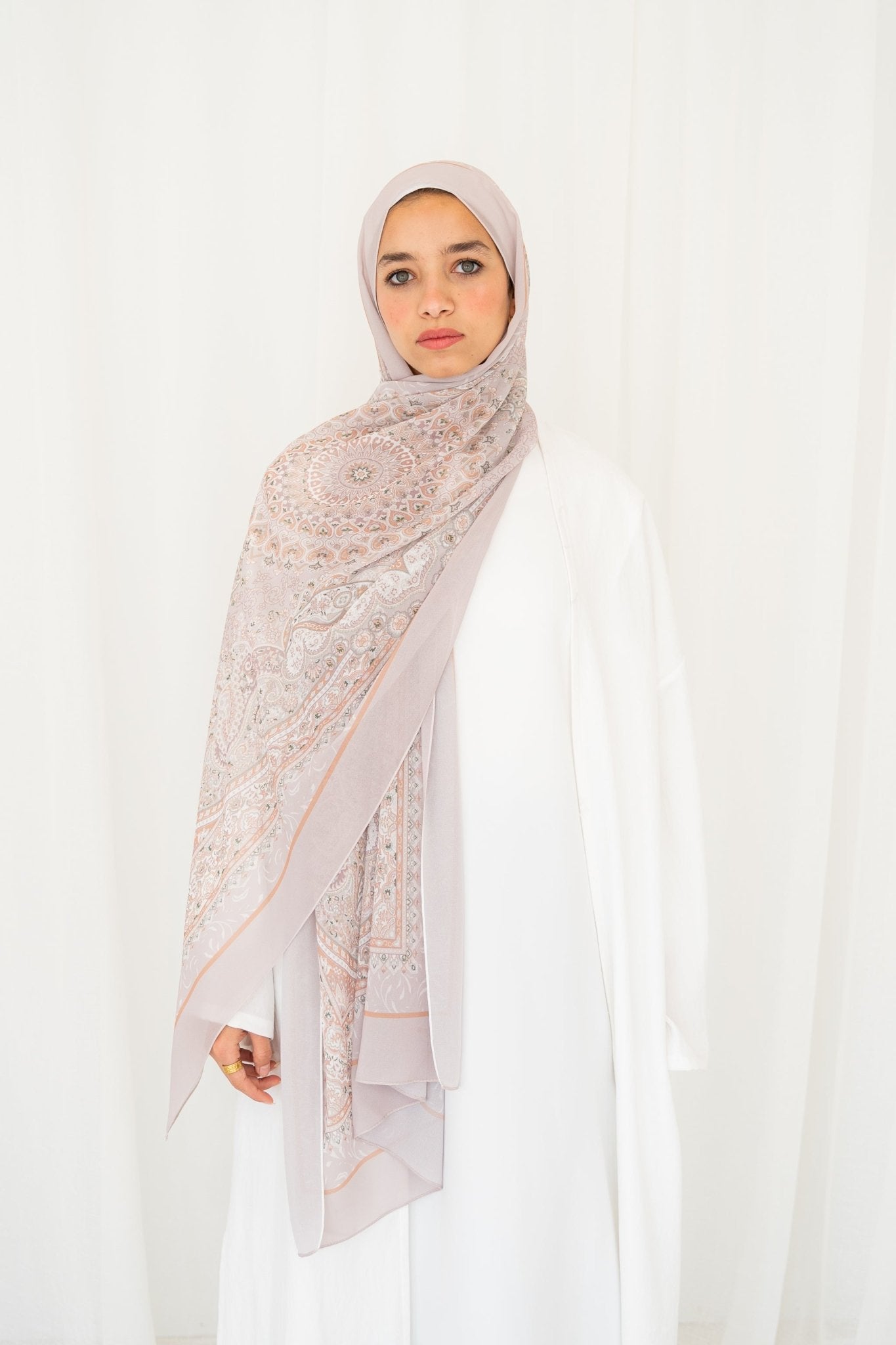 Jayla - Lillyscarfofficial