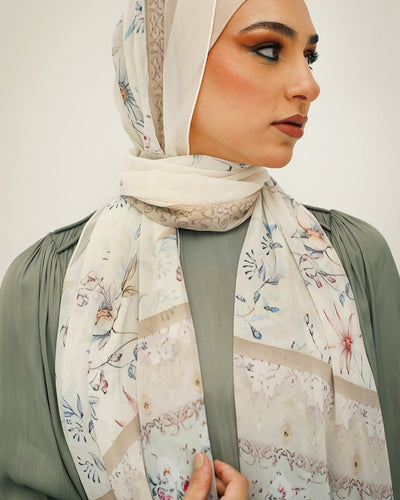 Julian - Lillyscarfofficial