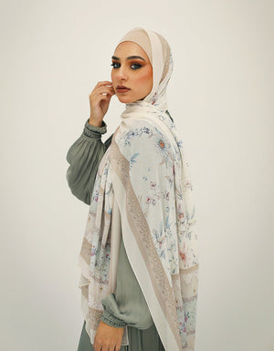 Julian - Lillyscarfofficial