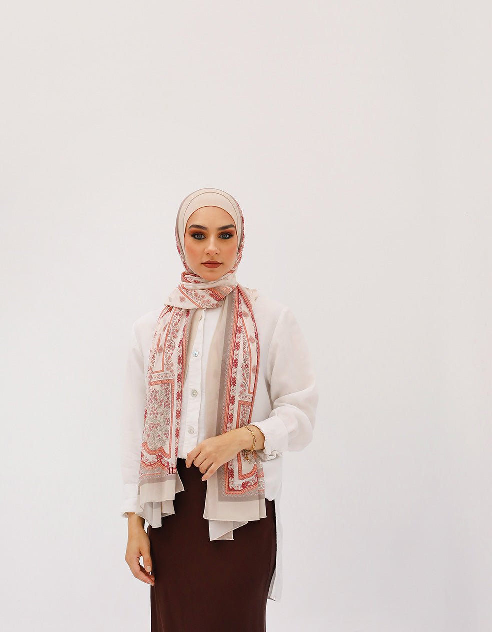 Klara - Lillyscarfofficial