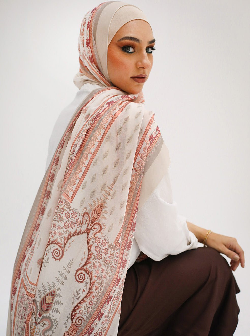 Klara - Lillyscarfofficial