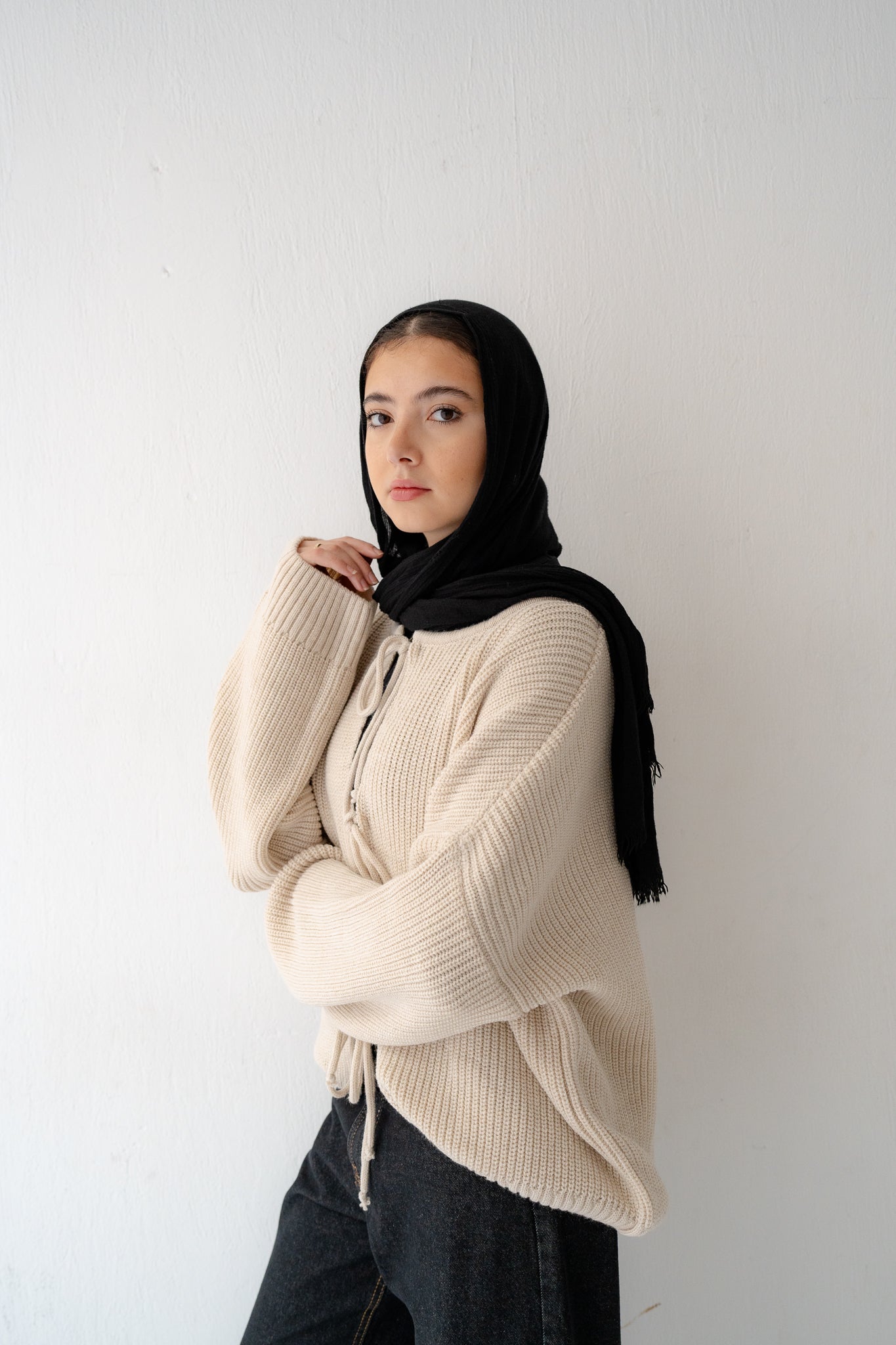 KNIT CARDIGAN WITH BOW IN BEIGE - Lillyscarfofficial