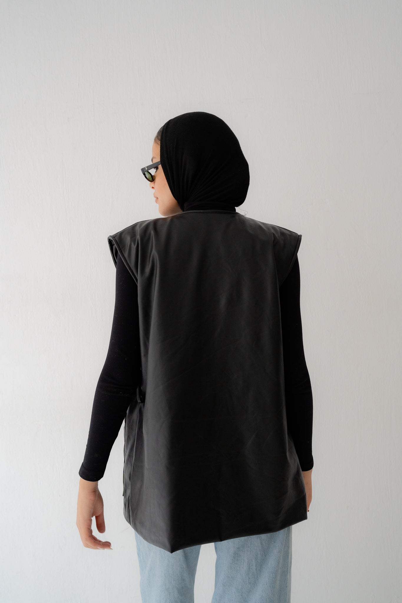 LEATHER BELTED VEST - Lillyscarfofficial