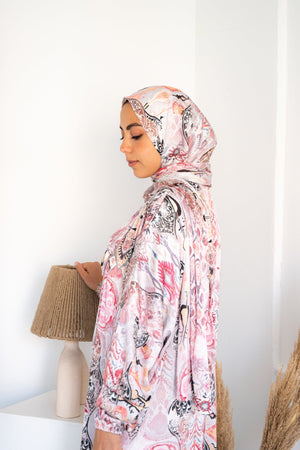 Leora isdal - Lillyscarfofficial