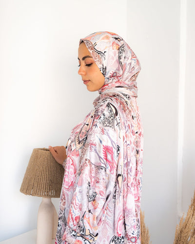 Leora isdal - Lillyscarfofficial