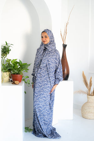 Lilah isdal - Lillyscarfofficial