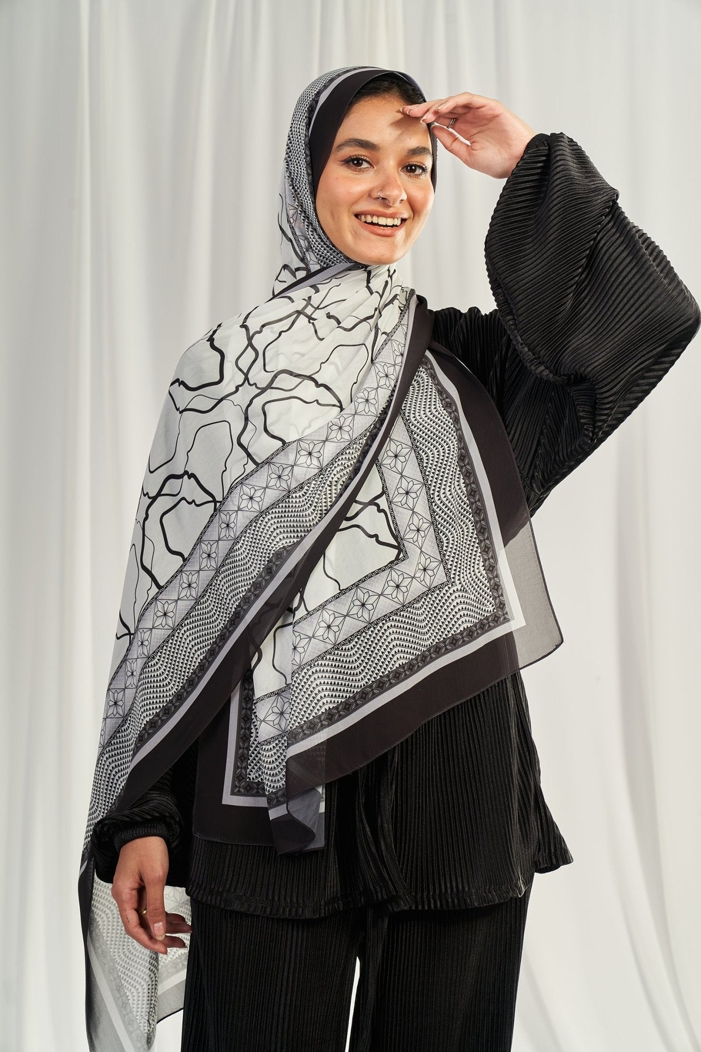 Madar - Lillyscarfofficial