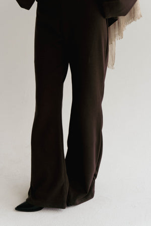 Minimal V in Brown - Lillyscarfofficial