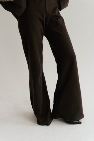 Minimal V in Brown - Lillyscarfofficial