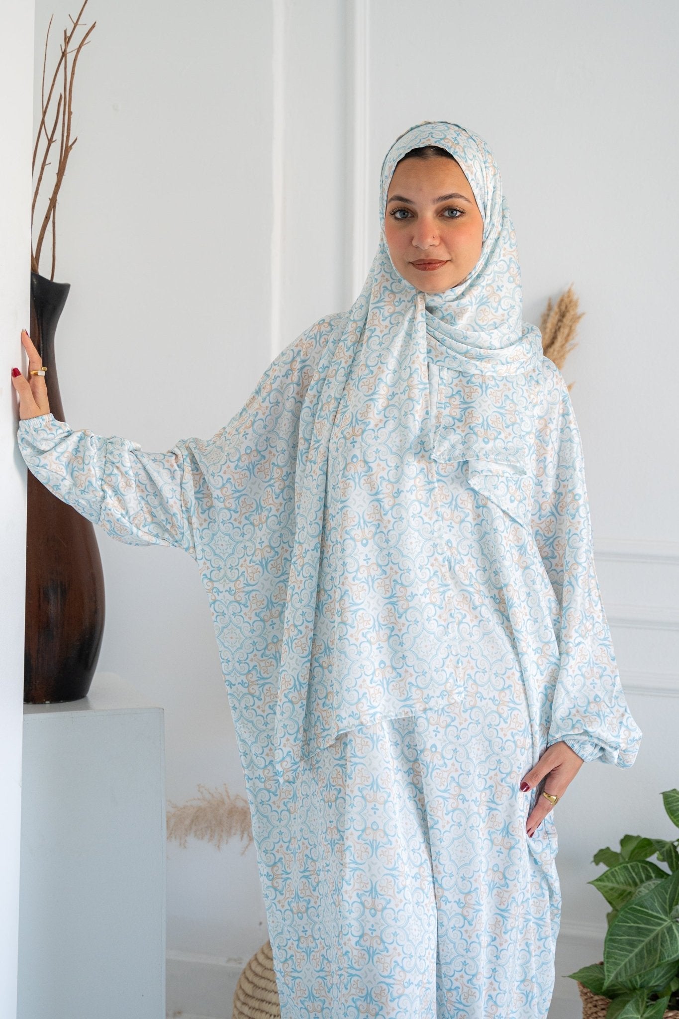 Molly isdal - Lillyscarfofficial