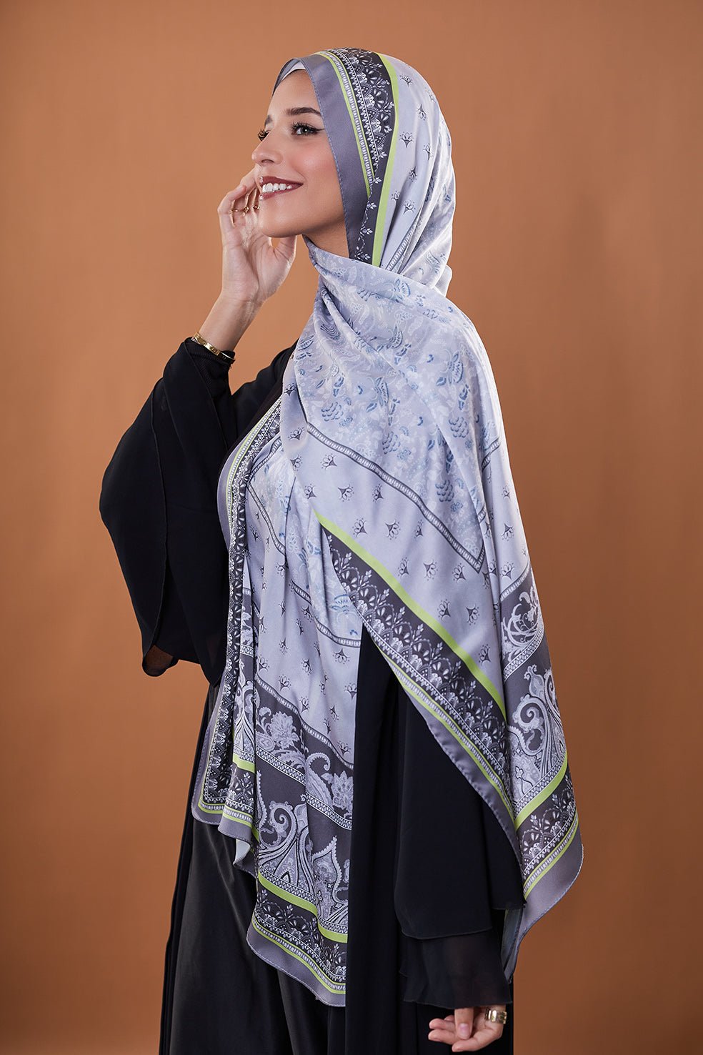 Nala - Lillyscarfofficial